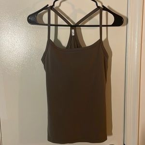 Workout top with built-in bra